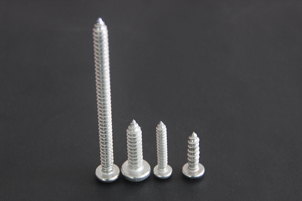 Pan head self-tapping nail 