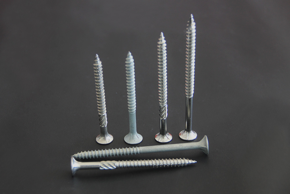 Horn head wood screw 